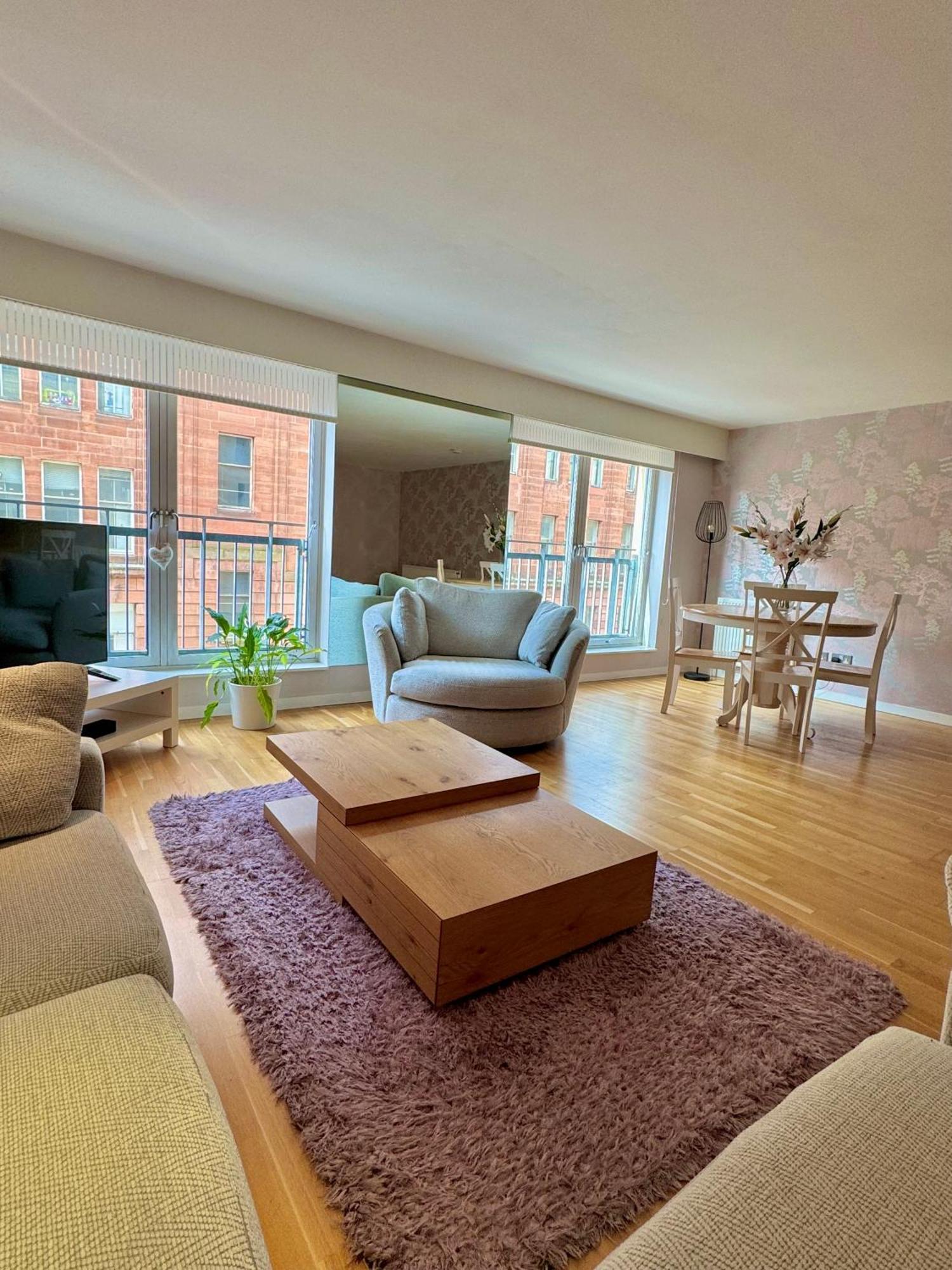 גלאזגו Merchant City Luxury 2 Bedroom Apartment With Secure Parking Available On Request מראה חיצוני תמונה